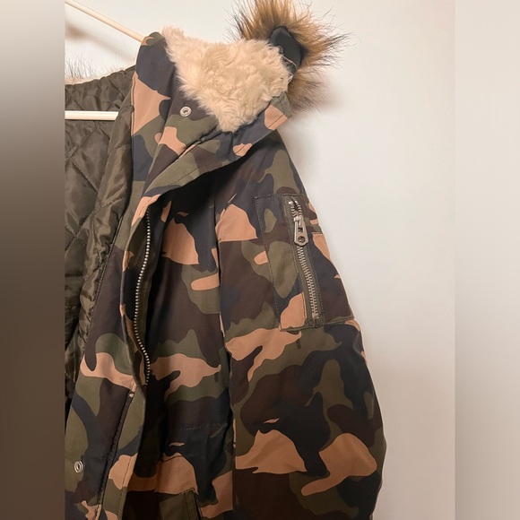 Camouflage Women’s Jacket size 6 - Picture 3 of 8